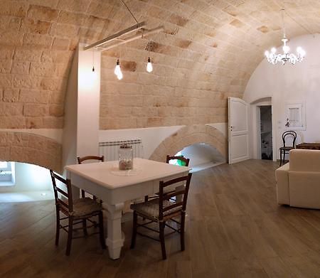 Palazzo Manfredi - Bed And Breakfast モノーポリ エクステリア 写真