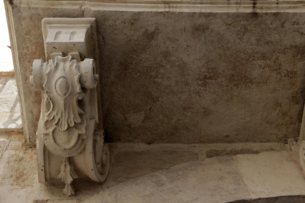 Palazzo Manfredi - Bed And Breakfast モノーポリ エクステリア 写真